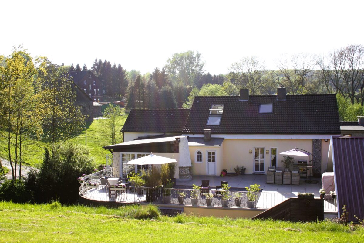 Gartenansicht Haupthaus Johannessegener Str. 7